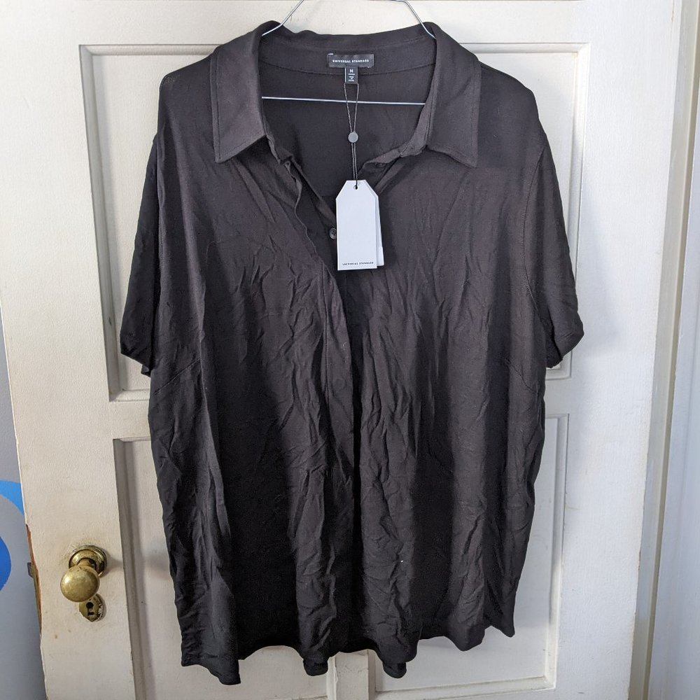Black Ro Universal Standard Shirt